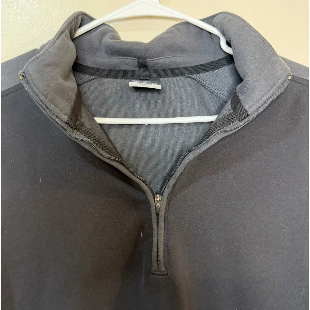Nike Golf Dri-FIT Mens Large Quarter Zip‎ Pullover Black Grey Colorblock Sweater